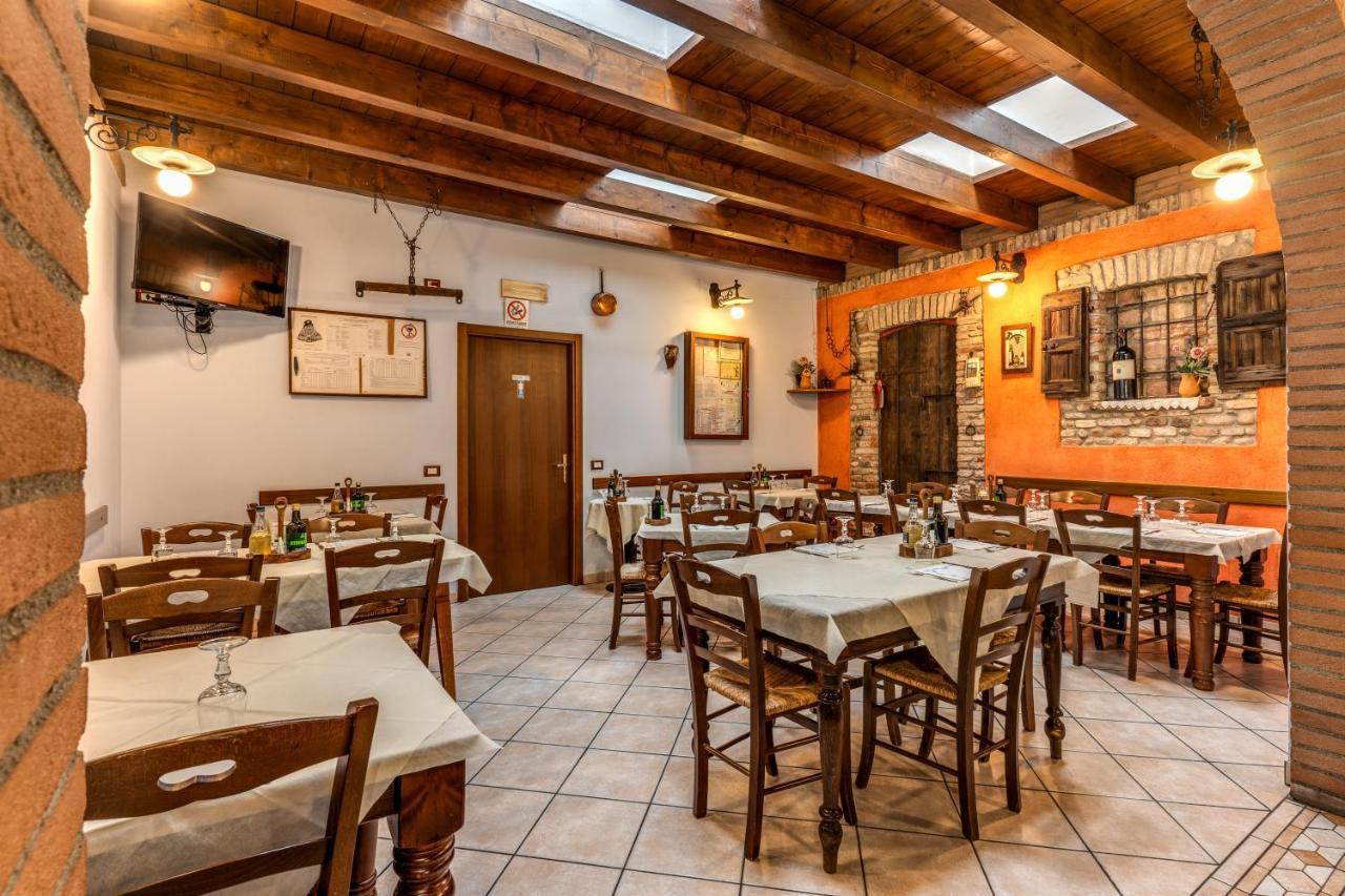 Agriturismo Pozzo Fiorito Кастильоне-делле-Стивьере Экстерьер фото